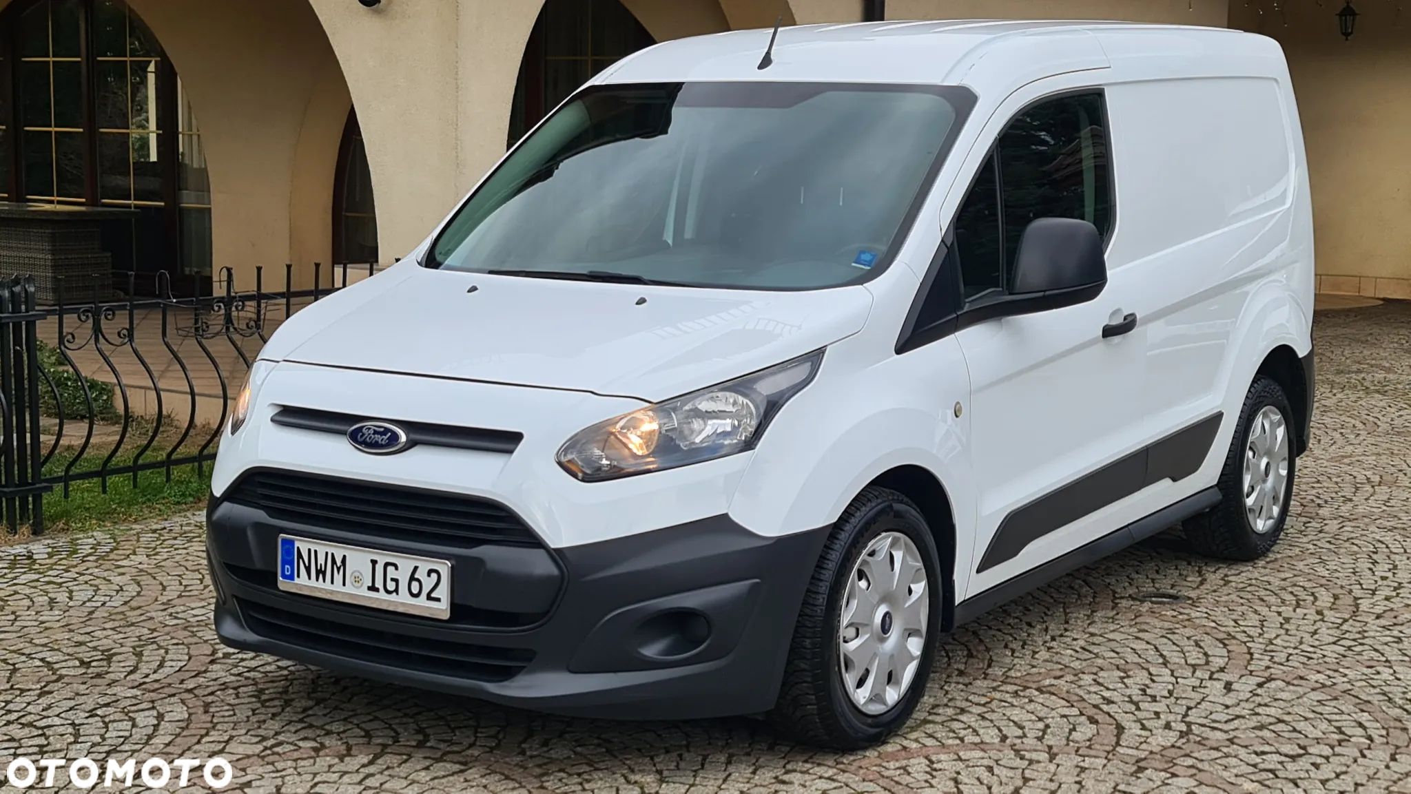 Ford TRANSIT CONNECT KLIMATYZACJA WEBASTO HAK PIĘKNY - 1