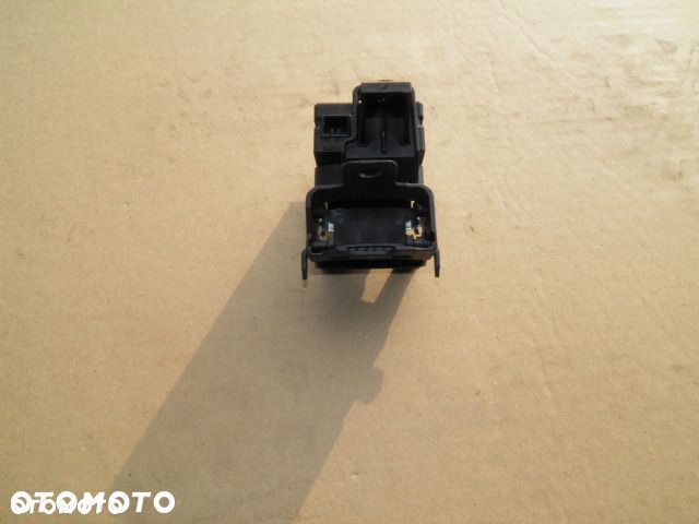 VOLVO V40 XC40 STACYJKA CZYTNIK KART 28227917 14r - 2