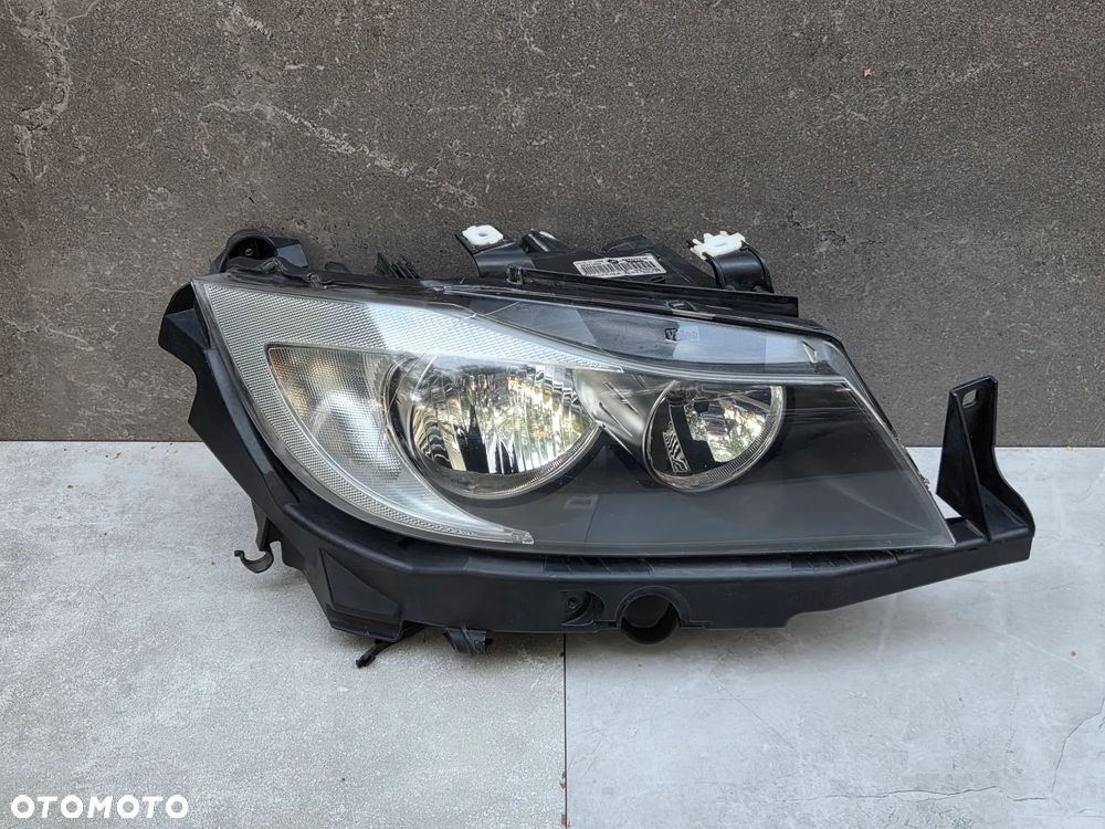 BMW 3 E90 E91 04-08 LAMPA PRZÓD PRZEDNIA PRAWA KOMPLETNA ZWYKŁA EUROPA 6942722
