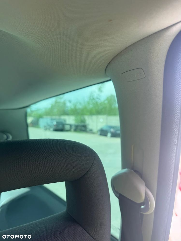 Volkswagen Sharan - 22