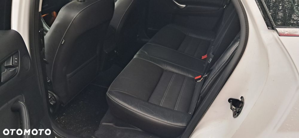 Ford Mondeo 2.0 T Titanium S - 13
