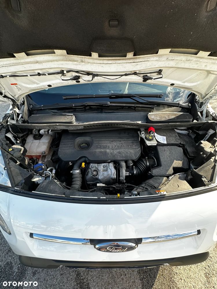 Ford Tourneo Connect 1.5 TDCi Titanium - 9