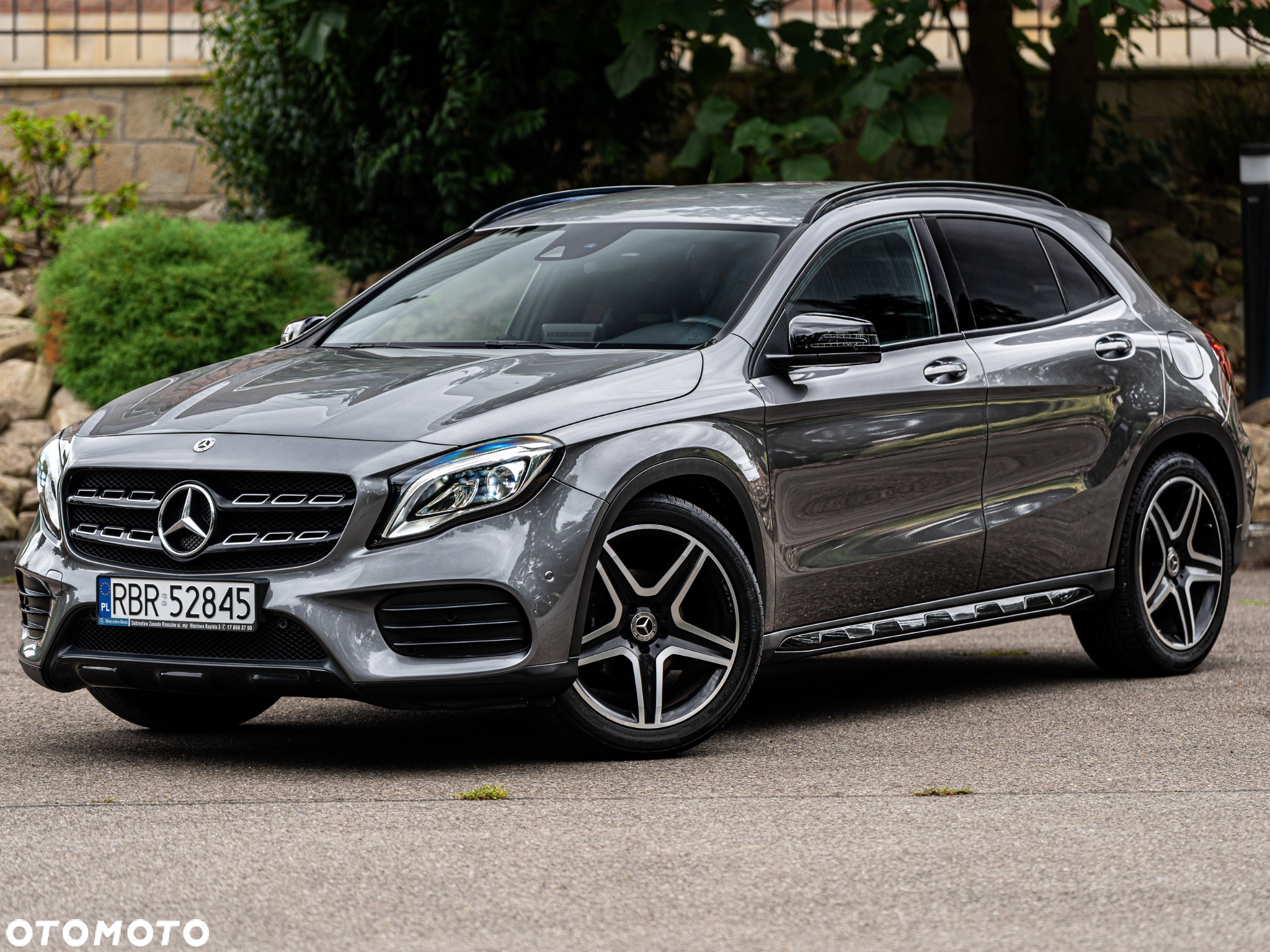 Mercedes-Benz GLA 180 7G-DCT AMG Line - 3
