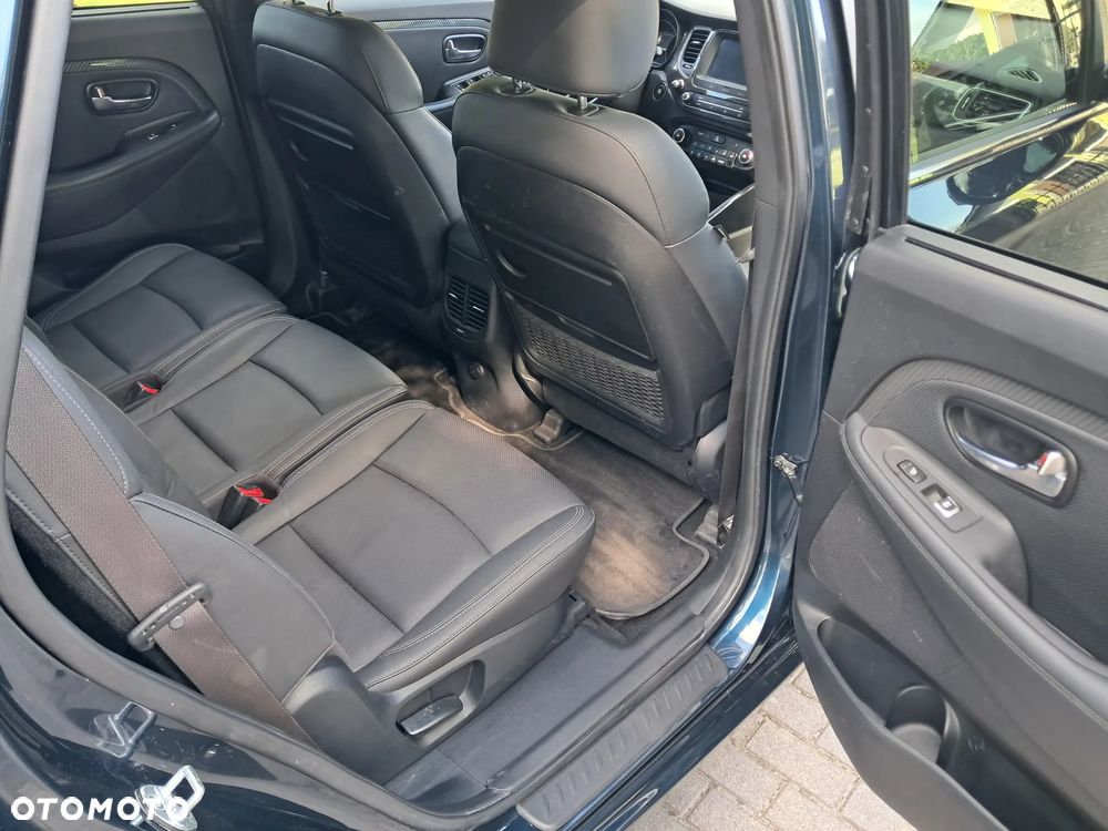 Kia Carens 1.7 CRDi Business Line 7os 7DCT - 19