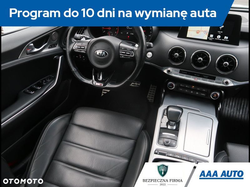Kia Stinger - 8