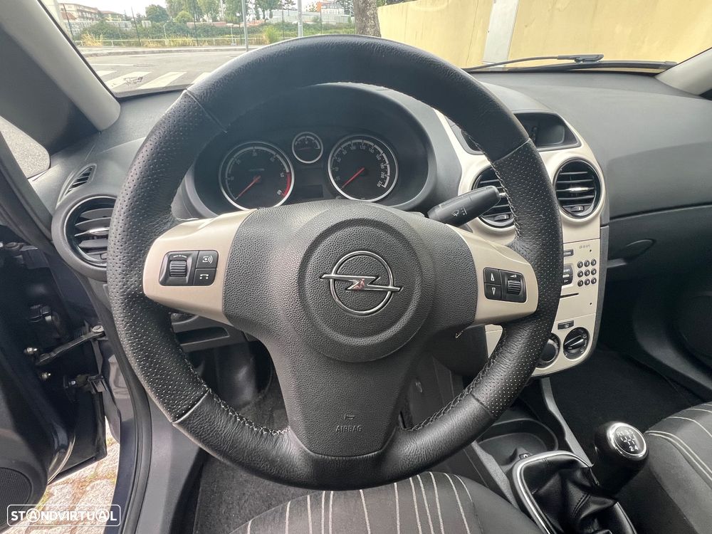 Opel Corsa 1.3 CDTi Enjoy EcoFLEX - 9