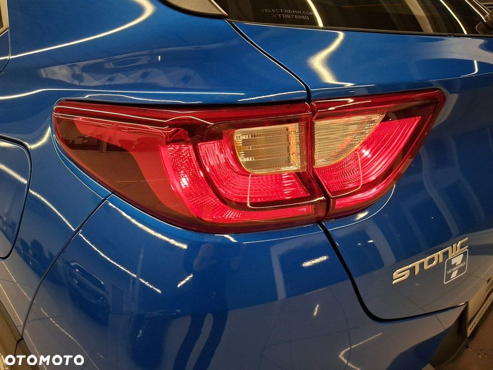 Kia Stonic - 11