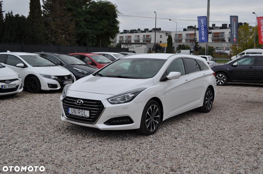 Hyundai i40 1.7 CRDi Premium DCT - 1