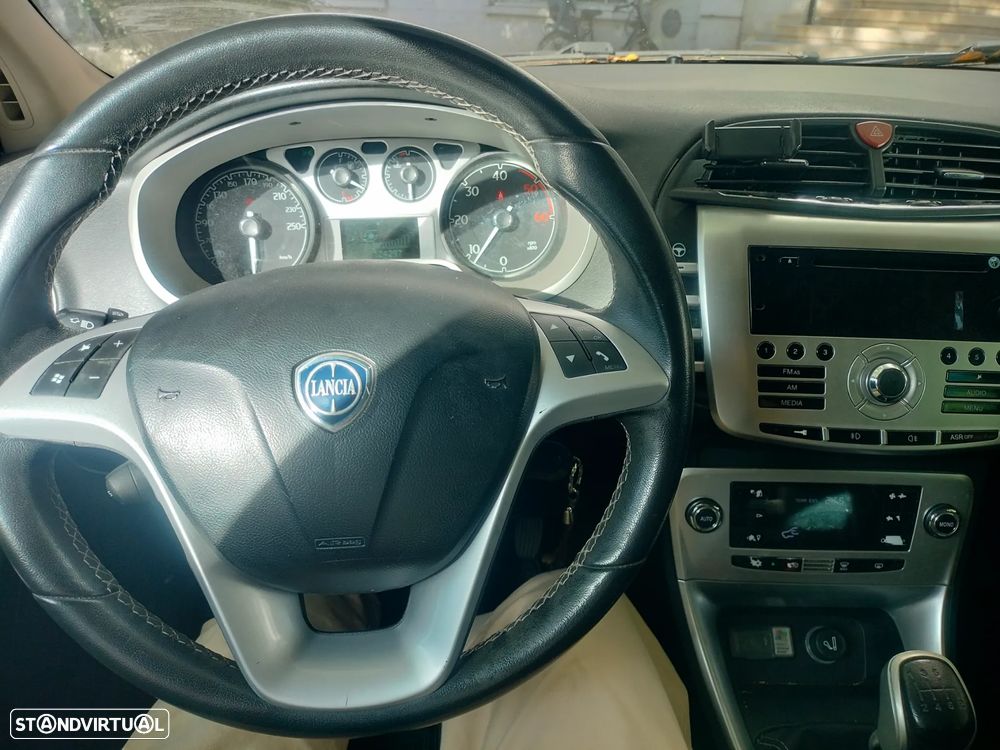 Lancia Delta 1.6 M-Jet Argento - 8