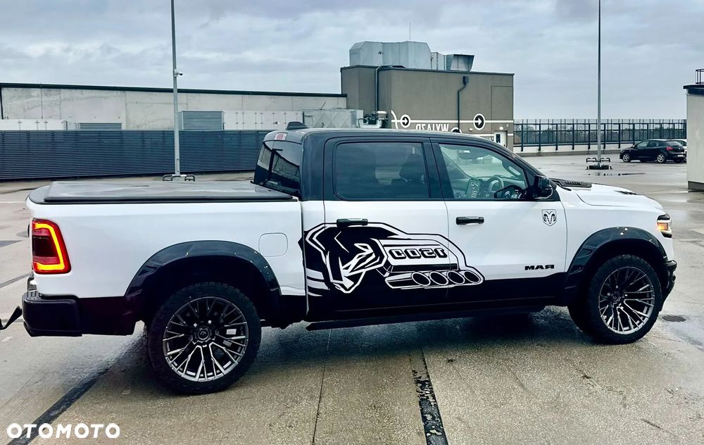 Dodge RAM 5.7 4x4 - 14
