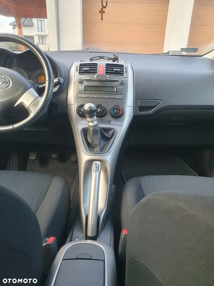 Toyota Auris - 8