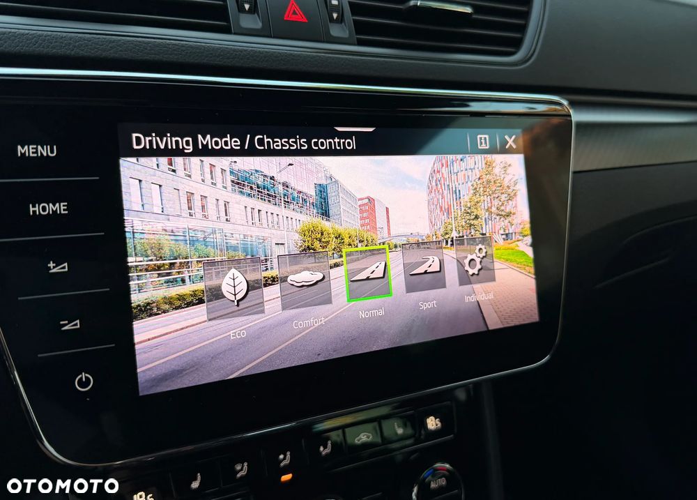 Skoda Superb 2.0 TDI SCR 4x4 Sportline DSG - 29