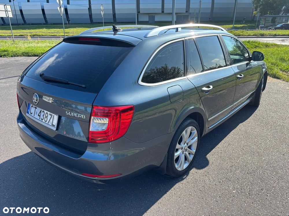 Skoda Superb 1.8 TSI Elegance DSG - 3