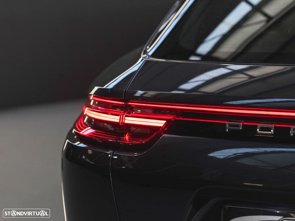 Porsche Panamera Sport Turismo 4 E-Hybrid Edition 10 Anos - 11