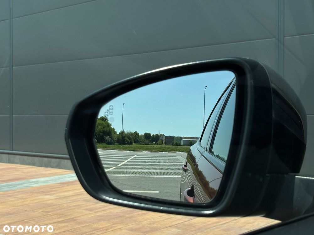 Peugeot 3008 1.5 BlueHDi Road Trip S&S EAT8 - 16