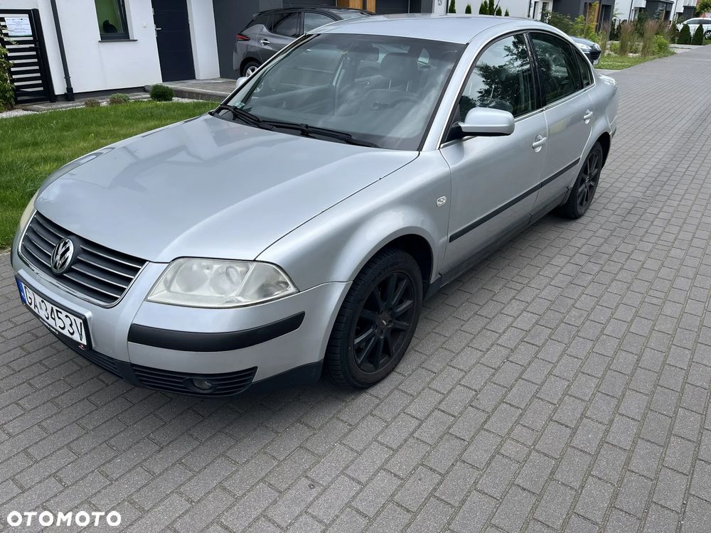 Volkswagen Passat 1.8T Comfortline Tiptr - 1