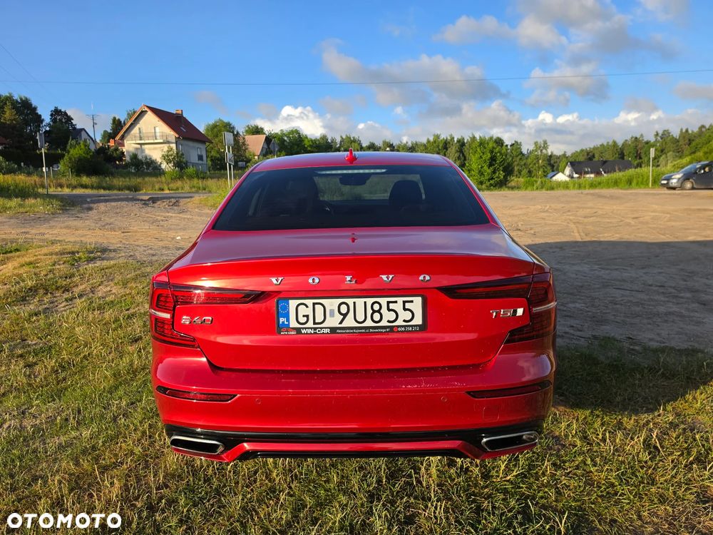 Volvo S60 T5 R-Design - 6
