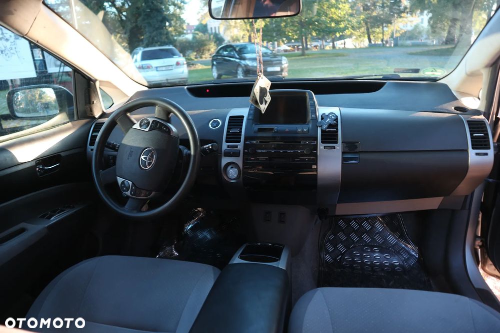 Toyota Prius 1.5 VVT-i Prestige - 3