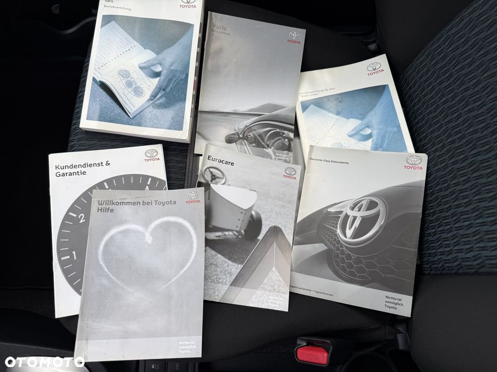 Toyota Yaris - 31