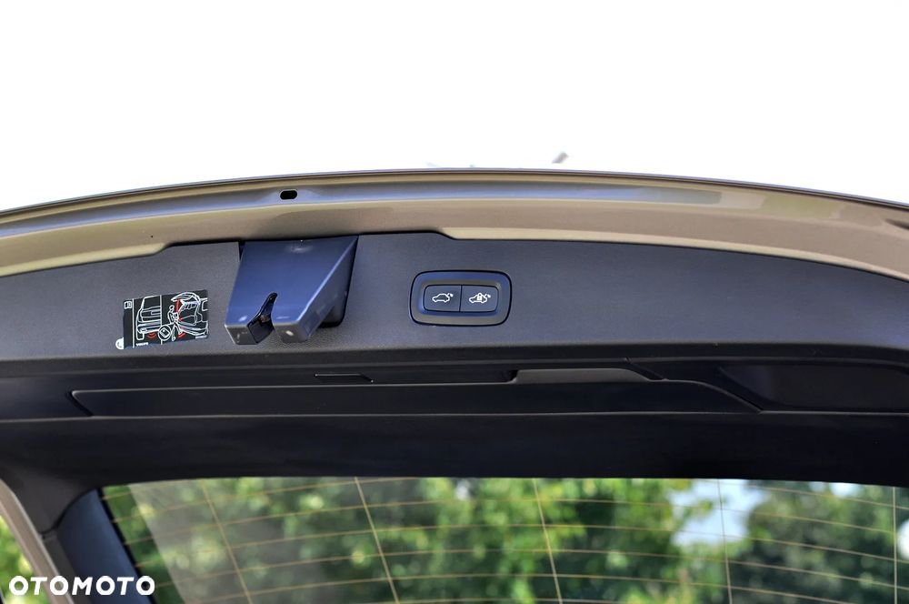 Volvo V60 B4 D Geartronic Momentum - 17
