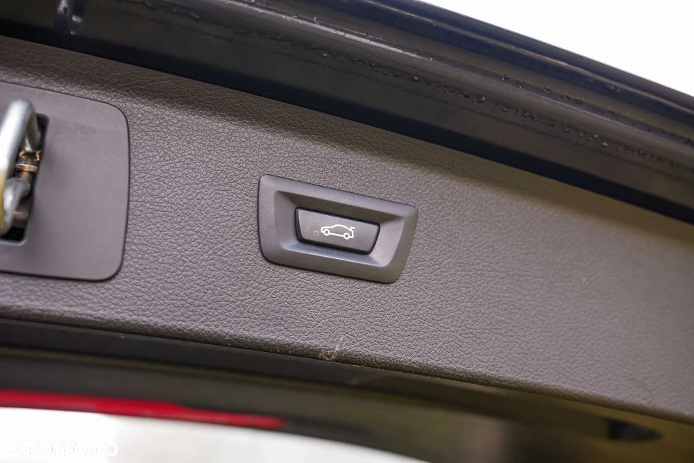 BMW Seria 2 218i Sport Line - 29