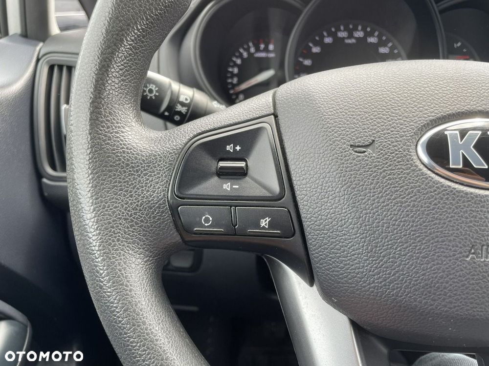 Kia Rio - 22