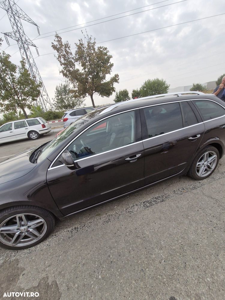 Skoda Superb 2.0 TDI DSG Ambition - 8