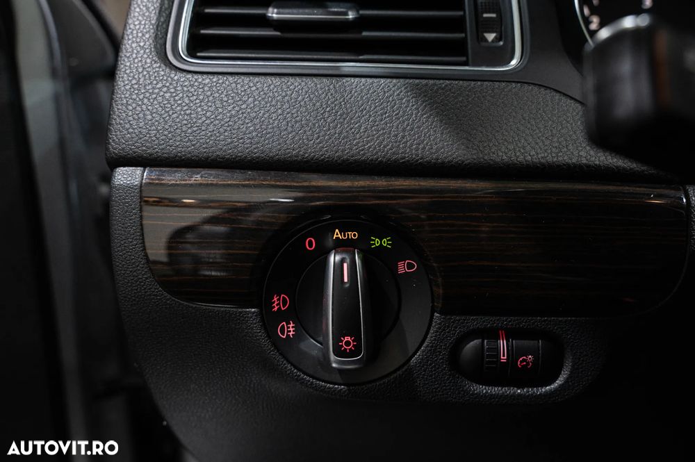 Volkswagen Jetta 2.0 TDI DSG BlueMotion Technologie - 23