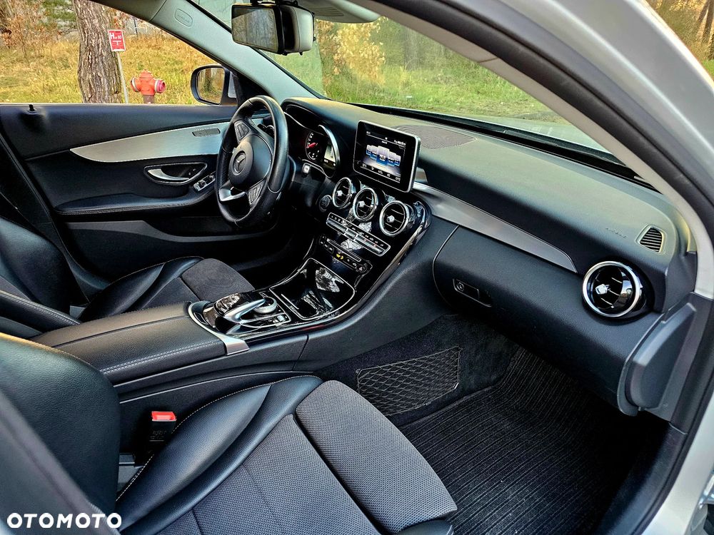 Mercedes-Benz Klasa C 220 d 9G-TRONIC Avantgarde - 21