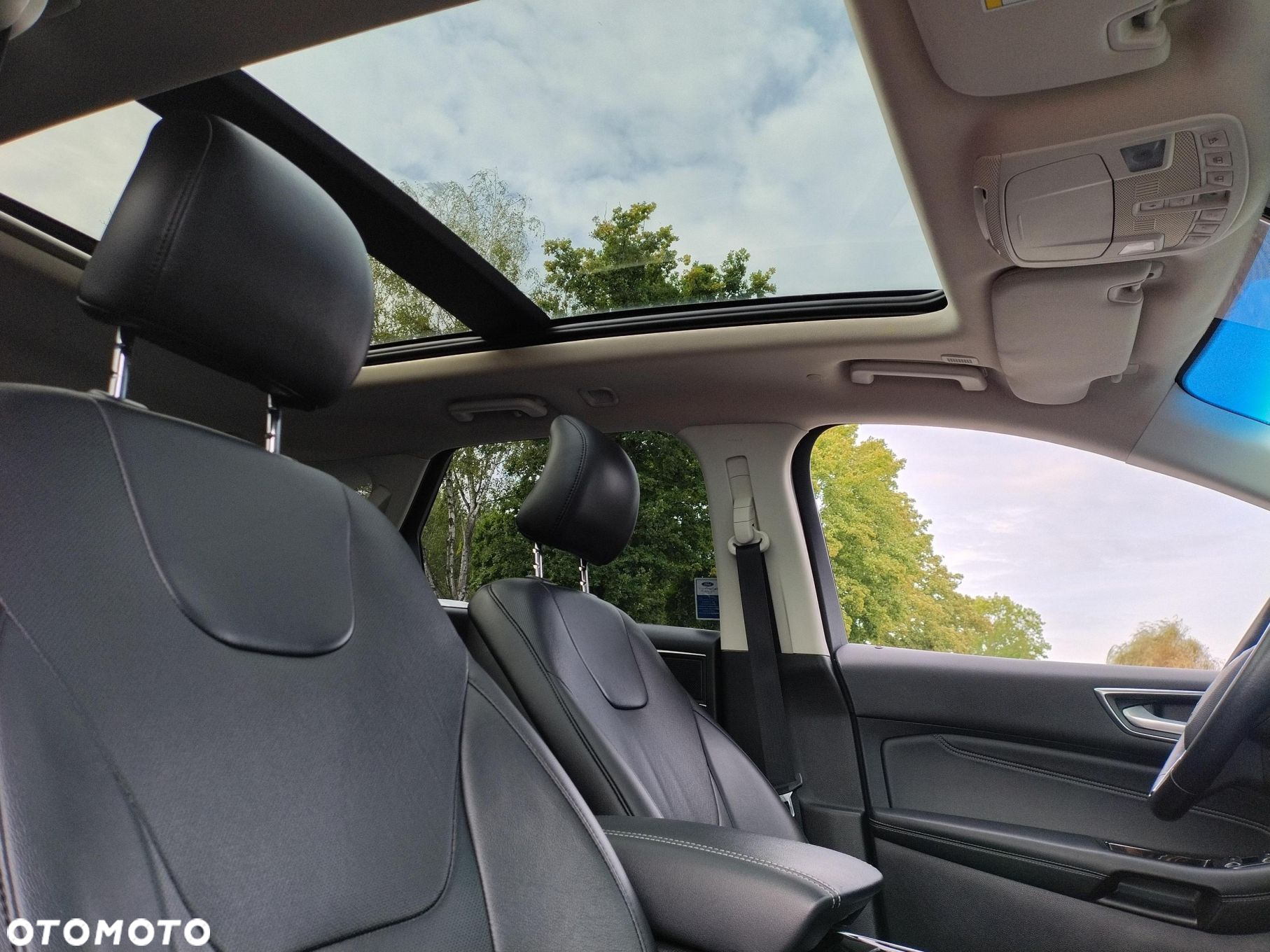 Ford Edge 2.0 EcoBlue Twin-Turbo 4WD Titanium - 36