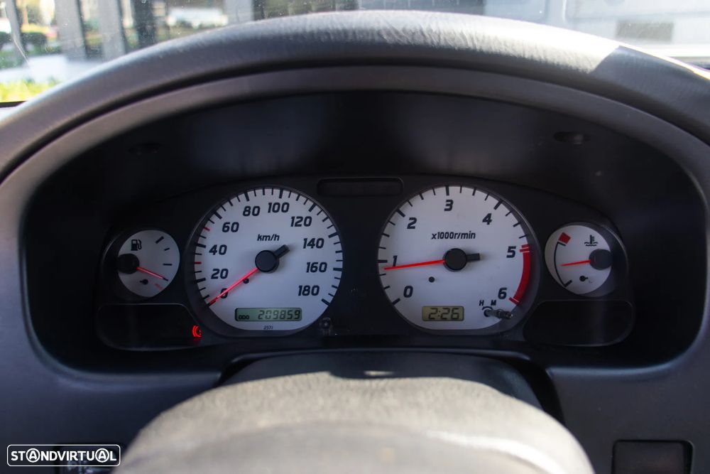 Nissan Navara 2.5 dCi CD Pilot - 10