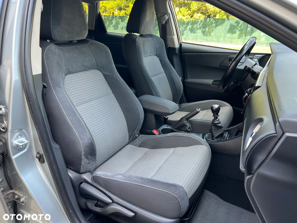 Toyota Auris 1.2 Turbo Edition S+ - 30