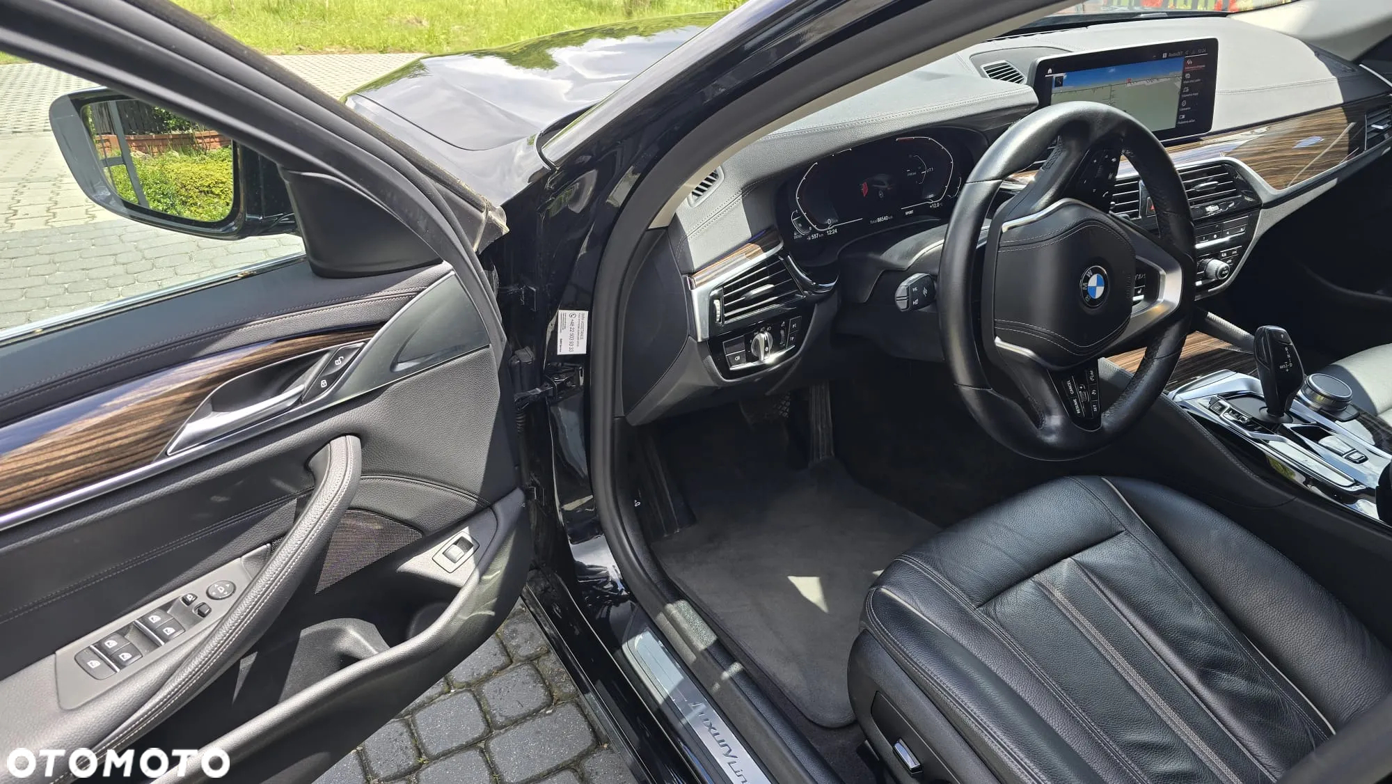 BMW Seria 5 520d Luxury Line - 14