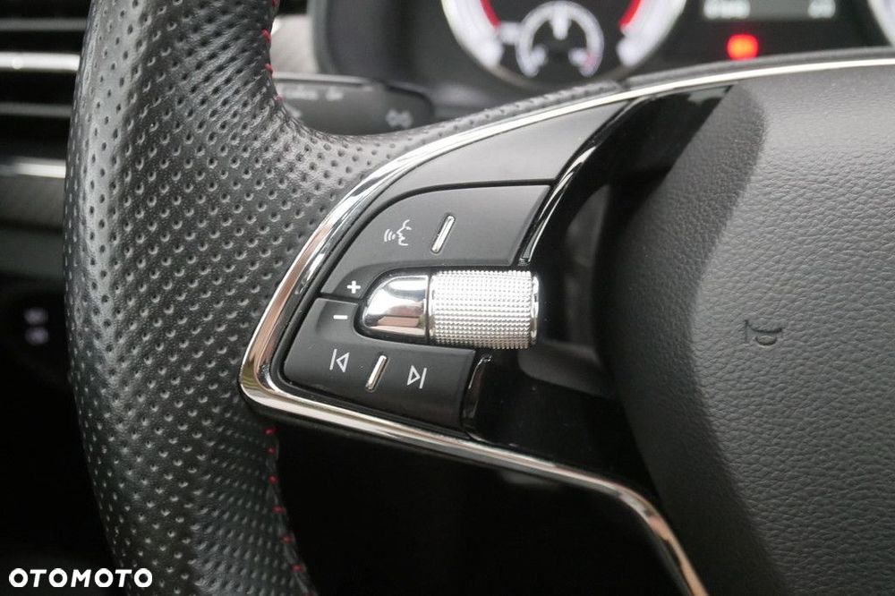 Skoda Kamiq 1.5 TSI Monte Carlo DSG - 20