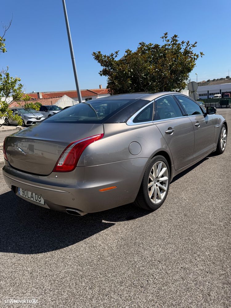 Jaguar XJ 3.0 D V6 Luxury - 7
