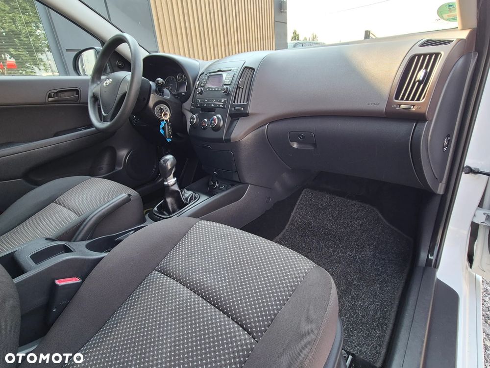 Hyundai i30 1.4 Blue Comfort - 34