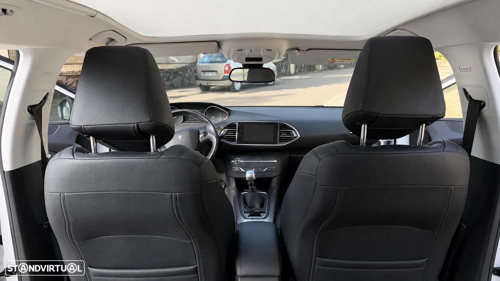 Peugeot 308 SW PureTech 130 Stop & Start Allure - 11