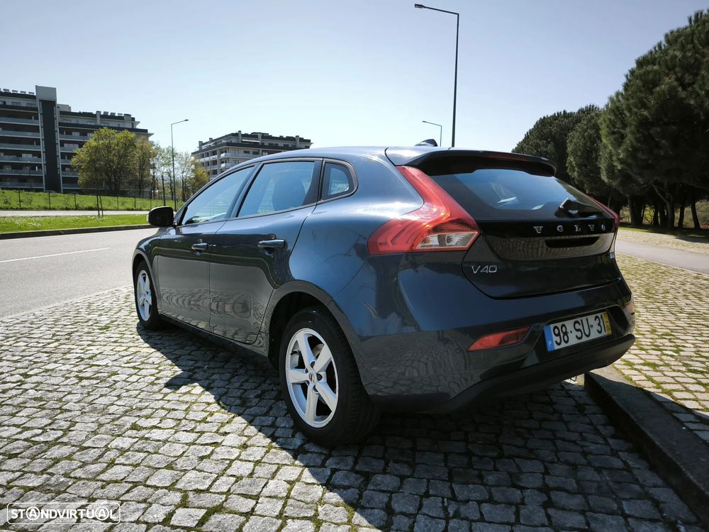 Volvo V40 2.0 D2 Kinetic - 11