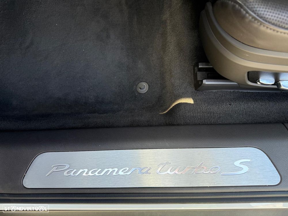 Porsche Panamera Turbo S E-Hybrid Executive - 19