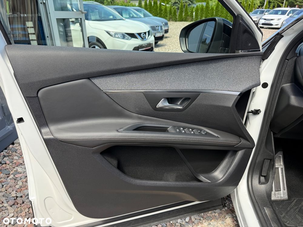Peugeot 5008 THP 165 EAT6 Stop & Start Allure - 20