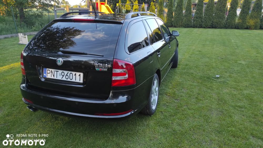 Skoda Octavia 2.0 TDI RS - 19