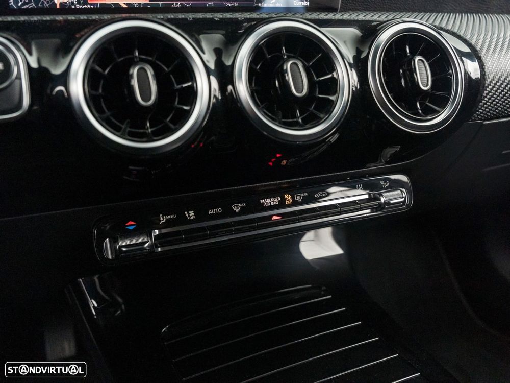 Mercedes-Benz A 250 e Style Plus - 24
