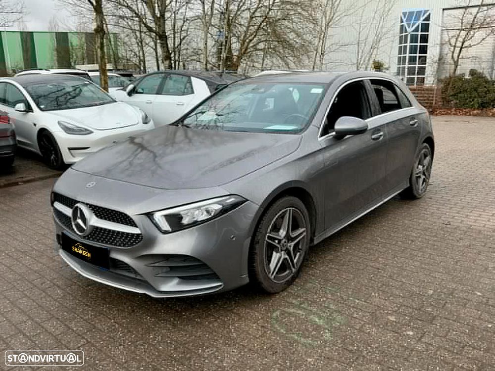 Mercedes-Benz A 250 e AMG Line - 1