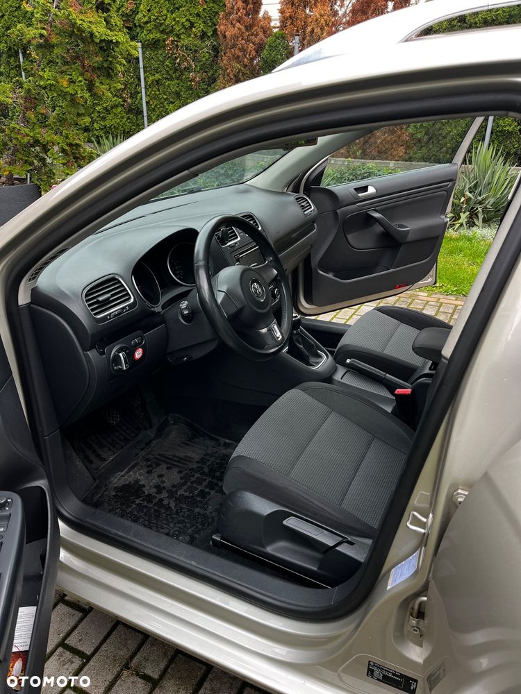 Volkswagen Golf - 14