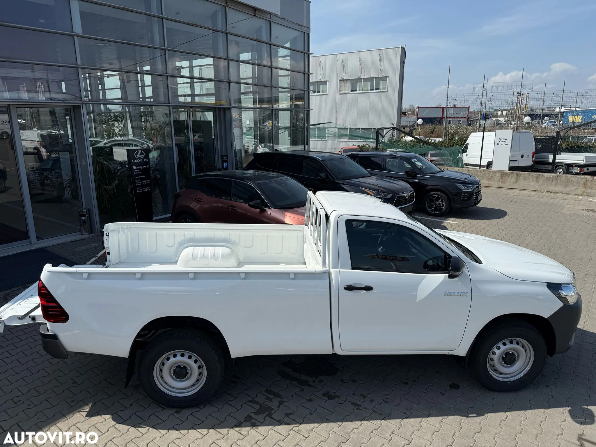 Toyota Hilux - 2