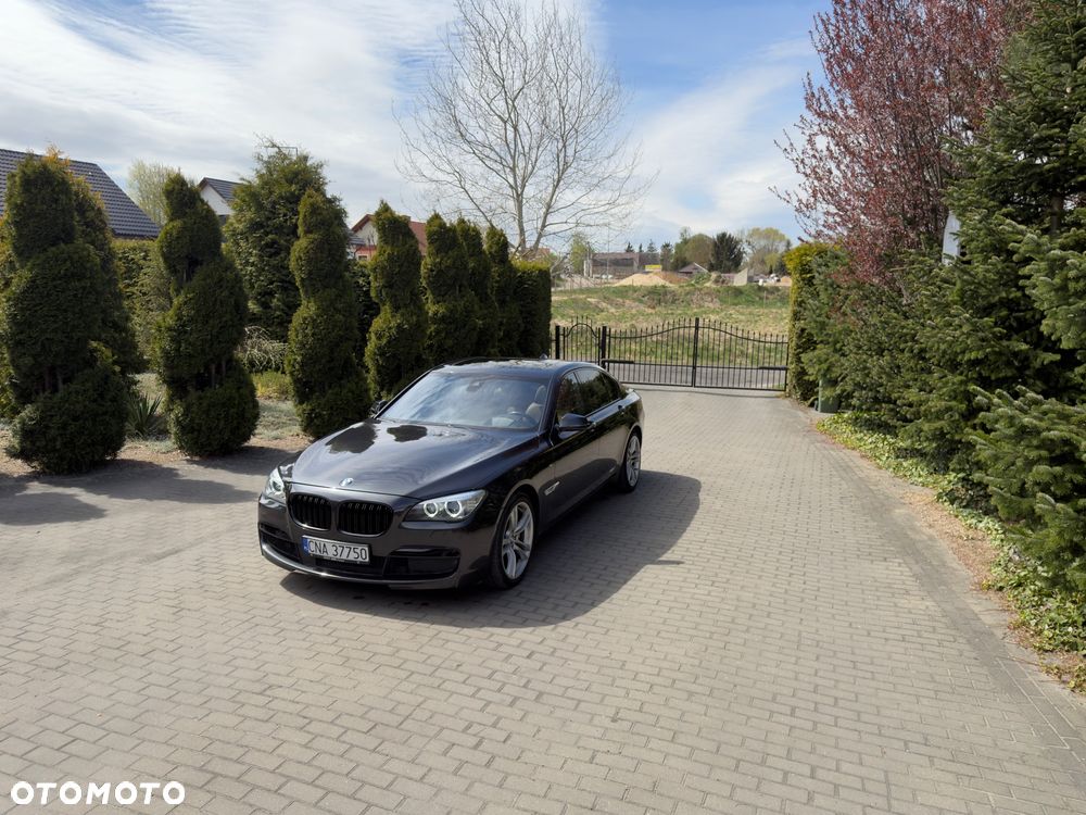 BMW Seria 7 750d xDrive - 2