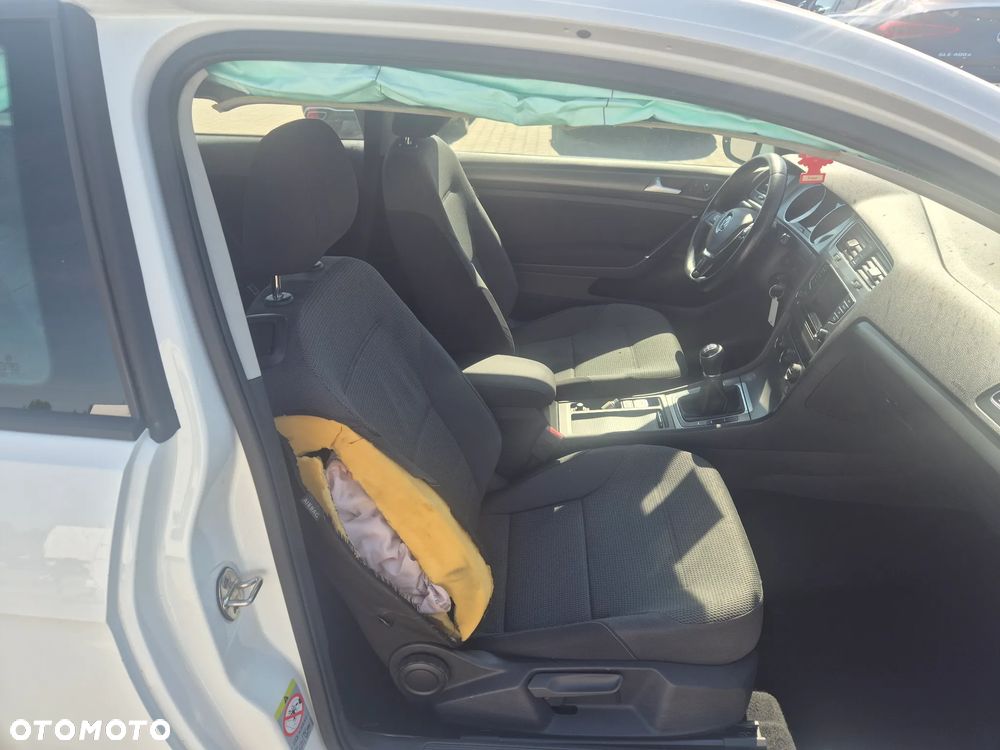 Volkswagen Golf 2.0 BlueTDI Comfortline - 10