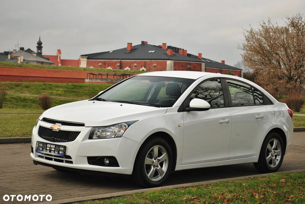 Chevrolet Cruze 1.8 LT+ - 14