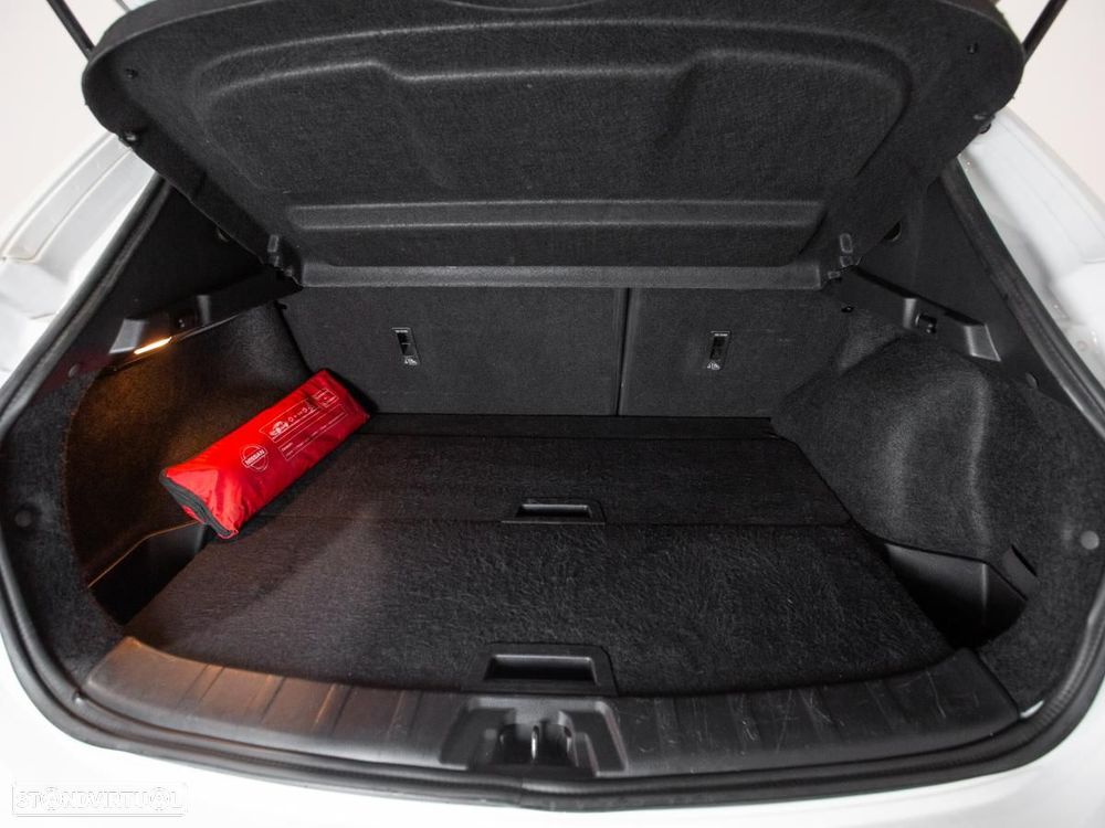 Nissan Qashqai 1.5 dCi N-Connecta - 13