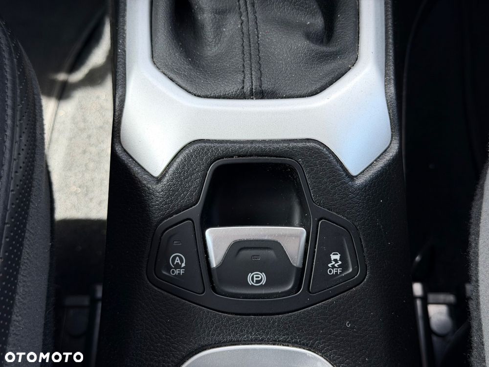 Jeep Renegade 1.4 MultiAir Limited - 24